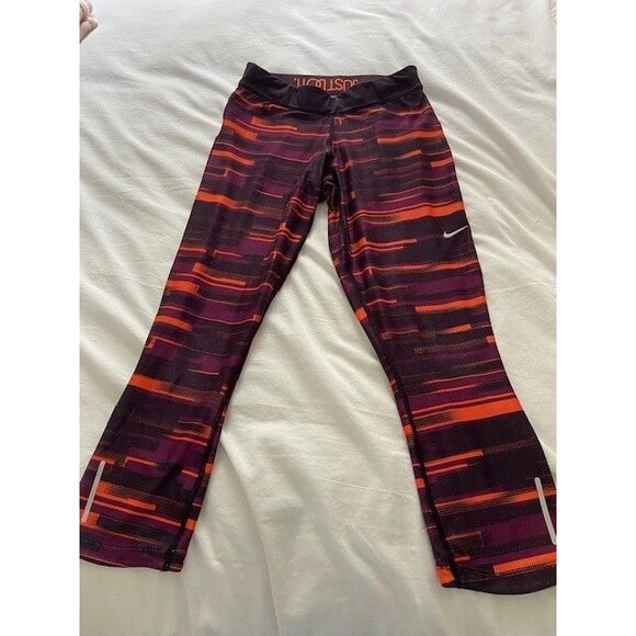 Nike Dri Fit Capri Workout Leggings Small - Picture 1 of 4